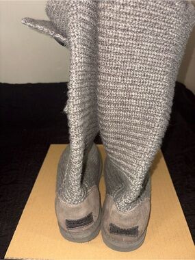 UGG Australia Boots Size 7